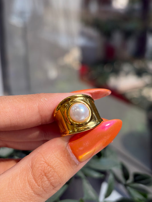 Pearl Core Ring ✨ (adjustable)